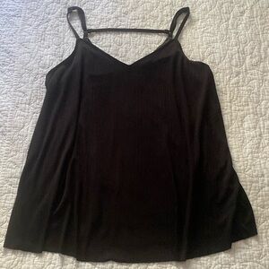 Torrid black flowy tank top size 1